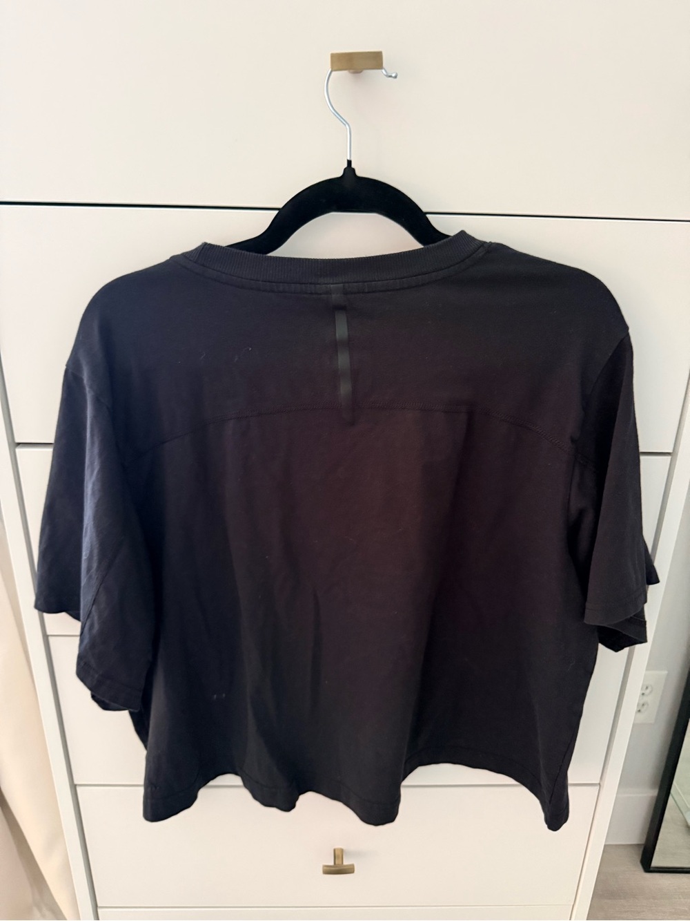 all in motion Black Short Sleeve Crop Tee- XL - Picture 3 of 4